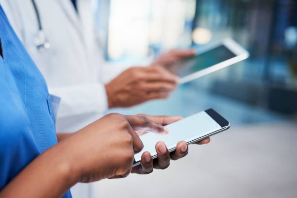 "Dr. Google", tot mai specializat: Se lucrează la depistarea unor boli cu ajutorul senzorilor smartphone-urilor