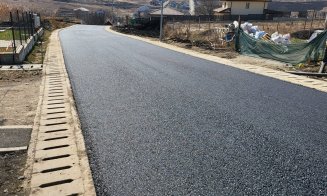 Primul strat de asfalt pe strada Frasinului din Chinteni
