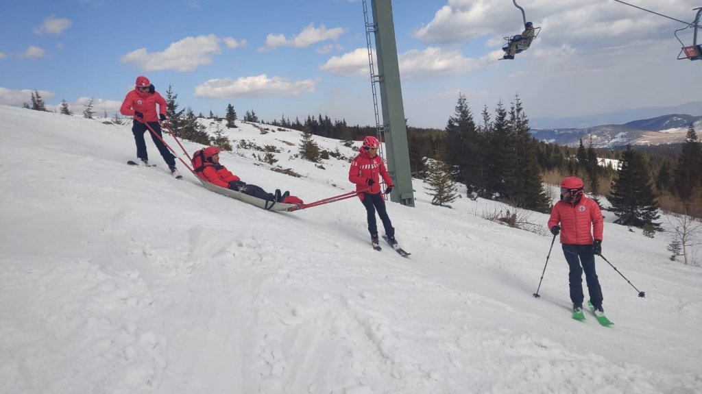 Salvamontiștii clujeni au trecut, cu succes, de evaluarea de iarnă
