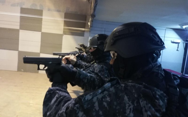 Primăria Cluj-Napoca cumpără veste antiglonț și căști militare pentru Ucraina. Se alocă peste 850.000 lei din fondul de rezervă