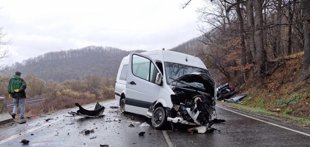 Accident grav în localitatea clujeană Morlaca. Cinci persoane au fost rănite