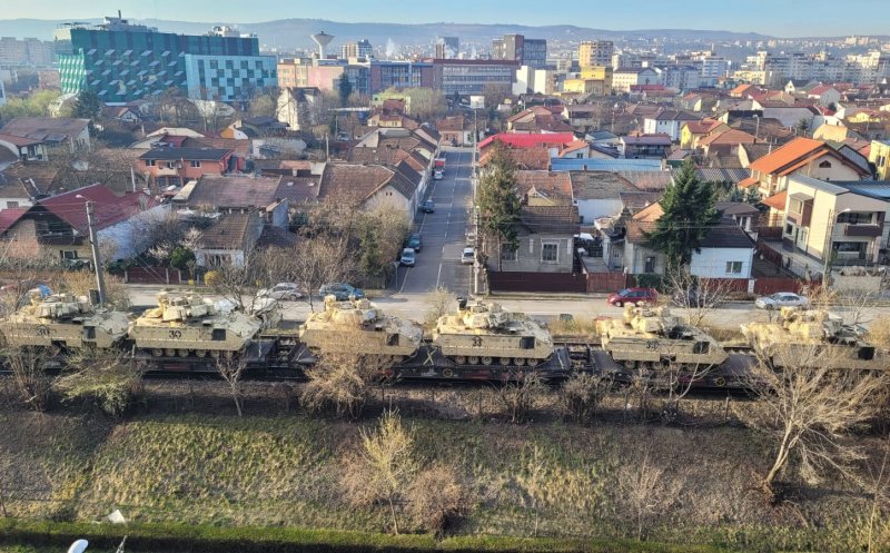 Tancurile americane, în tranzit prin Cluj-Napoca