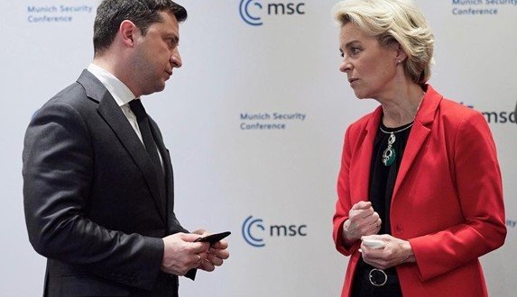 Ursula von der Leyen merge la Kiev să se întâlnească cu Zelenski