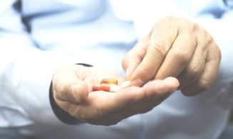 Rafila: Trebuie revizuită politica privind preţurile la medicamente și găsită o soluţie rapidă care să permită accesul populaţiei la medicamente generice