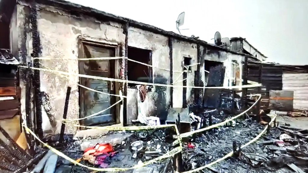 Moartea a 6 oameni într-un incendiu în Turda, motiv de război politic. USR: "Indiferenţa, incompetenţa şi sărăcia ucid". Primarul Matei: "Au primit locuință, dar au subînchiriat-o"