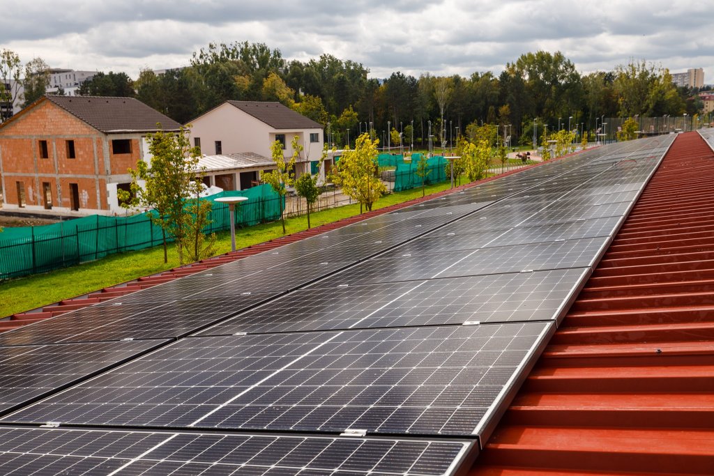Centrale fotovoltaice montate pe clădirile Primăriei Cluj