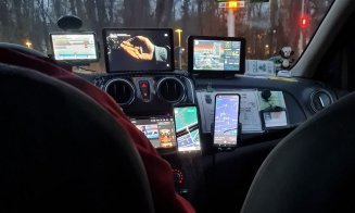 Clujul SMART! Taxi dotat cu 10 ecrane de bord: "În toată viața mea de călător cu taxiul nu am văzut așa ceva"