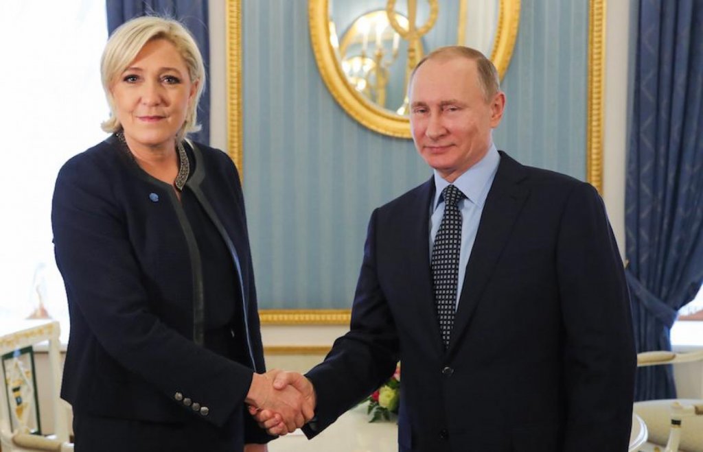 Marie Le Pen, contracandidata lui Macron, intenționează să scoată Franța din NATO și să se apropie de Rusia lui Putin
