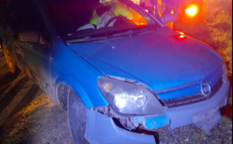 Accident între Sălcele și Băișoasa. Două tinere, dintre care una minoră, au fost transportate la spital