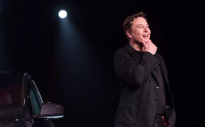 Rețeua „perfectă” de socializare în viziunea celui mai bogat om din lume. Cum va arăta Twitter dacă Elon Musk reușește achiziția