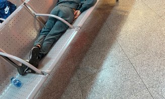 Cum s-au simțit turiștii blocați în terminalul plecări al Aeroportului Cluj: ”E horror copiii plâng, nimeni nu îi ajută nici măcar cu o apă caldă pent