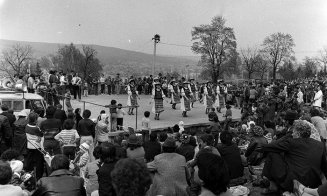 Imagini de arhivă. Cum sărbătoreau clujenii 1 Mai Muncitoresc în Hoia