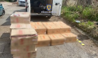 Dubă plină cu țigări de contrabandă, oprită de polițiști la Cluj. Șoferul a ajuns după gratii