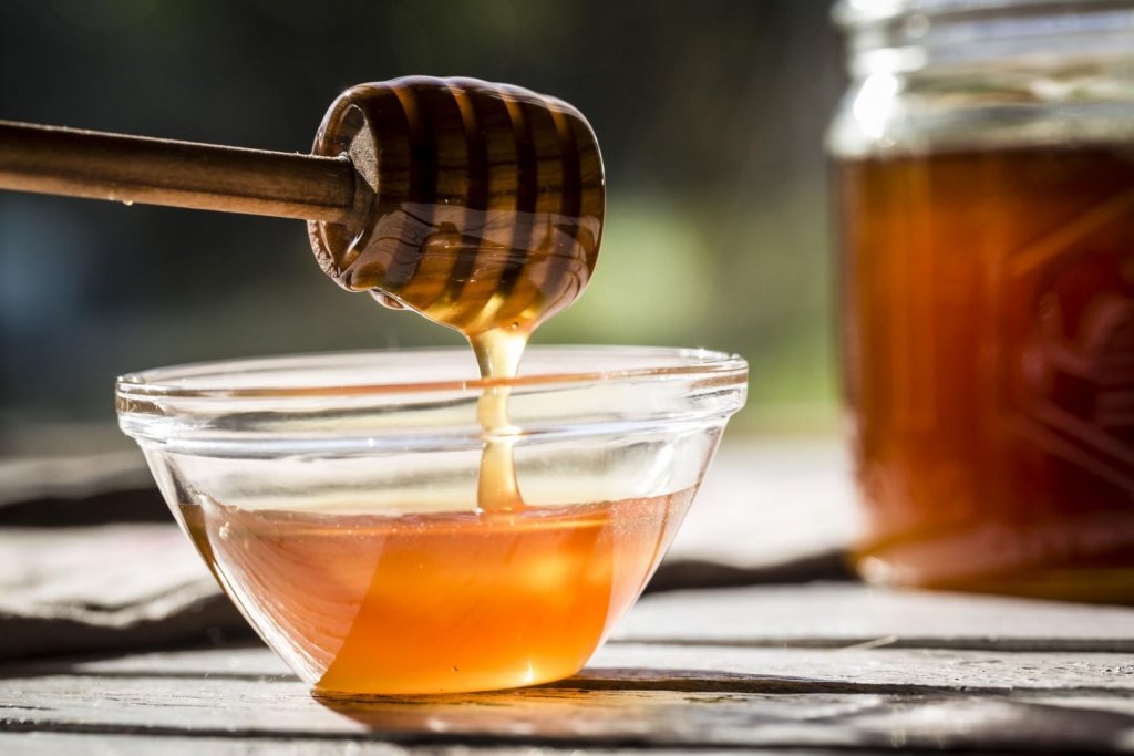 Alimente care nu au dată de expirare. Care sunt produsele din care puteți face stocuri fără teama de a se strica
