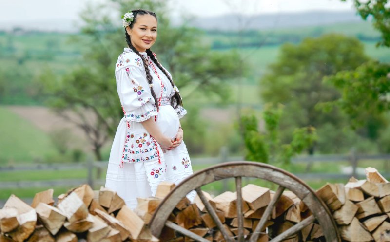 Cât de frumoasă e viitoarea mămică Vlăduța Lupău! Ce surpriză le pregăteşte fanilor