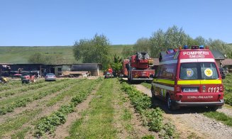 Incendiu puternic la o magazie din Cluj. Au intervenit pompierii și SMURD-ul
