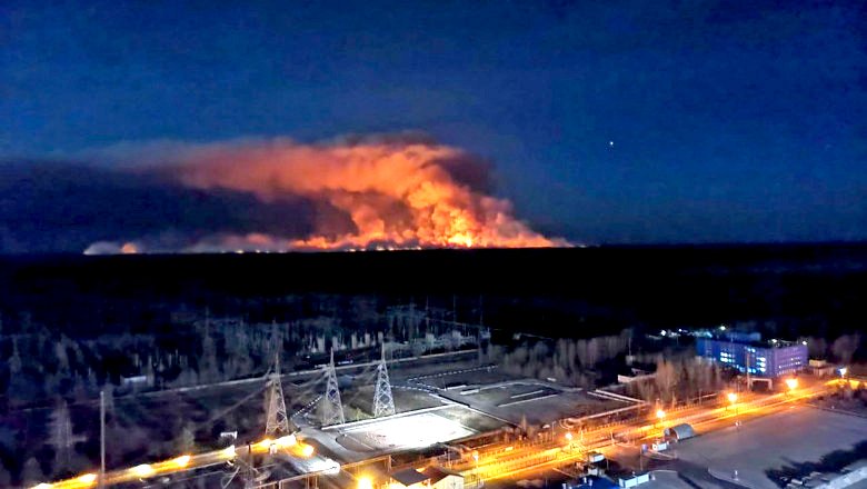 ANM: Un nor de fum din zona centralei nucleare de la Cernobîl se apropie de nordul Mării Negre