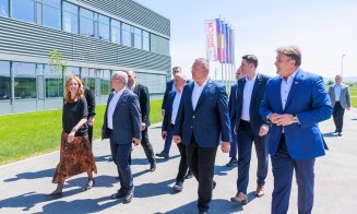 Premierul Ciucă și-a continuat vizita în Cluj la fabrica Bosch și la Terapia