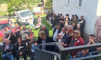 Primar din Cluj, întâlnire în bătătura satului pentru a asculta păsurile oamenilor