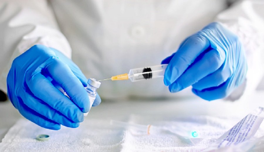 Coronavirus: UE a aprobat doza 3 de la Astrazeneca pentru adulți