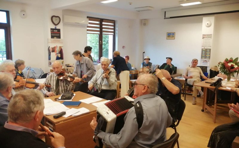Ziua de Cluj | Au fost redeschise centrele pentru vârstnici din Cluj-Napoca:  socializare, consiliere psihologică și cursuri de digitalizare