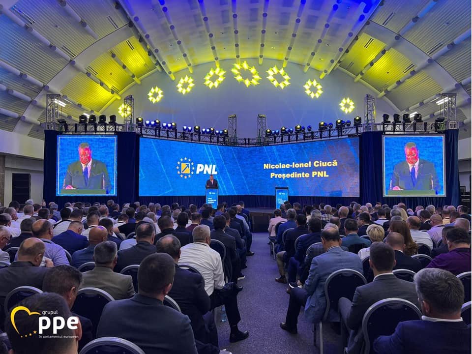 Consiliul Naţional PNL: un deputat clujean, în cărți pentru o funcție de conducere