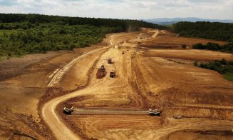 Noi IMAGINI de pe A3 Nădăşelu-Zimbor-Poarta Sălajului. "Progresul este vizibil la fiecare 7-10 zile. Din păcate, poezia se oprește aici"