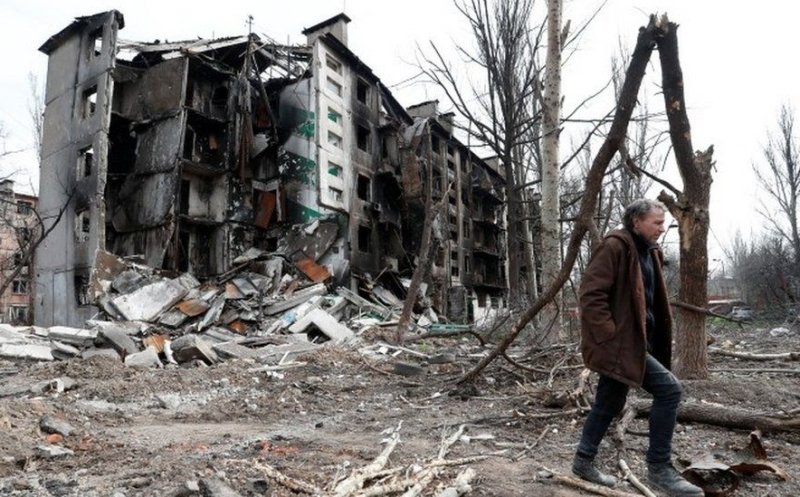 Măcel în Mariupol. Cel puţin 22.000 de persoane au fost ucise / Apar noi gropi comune