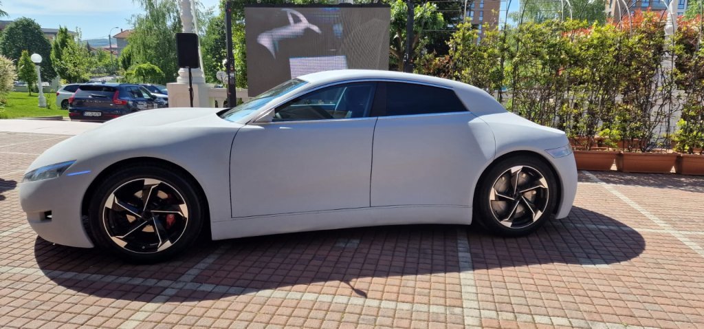 Maşina electrică „Tesla de Cluj” poate deveni producţie în serie