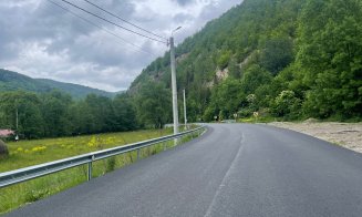 Asfalt „ca în palmă” pe drumul Apusenilor. Lucrările sunt finalizate în proporție de 90%