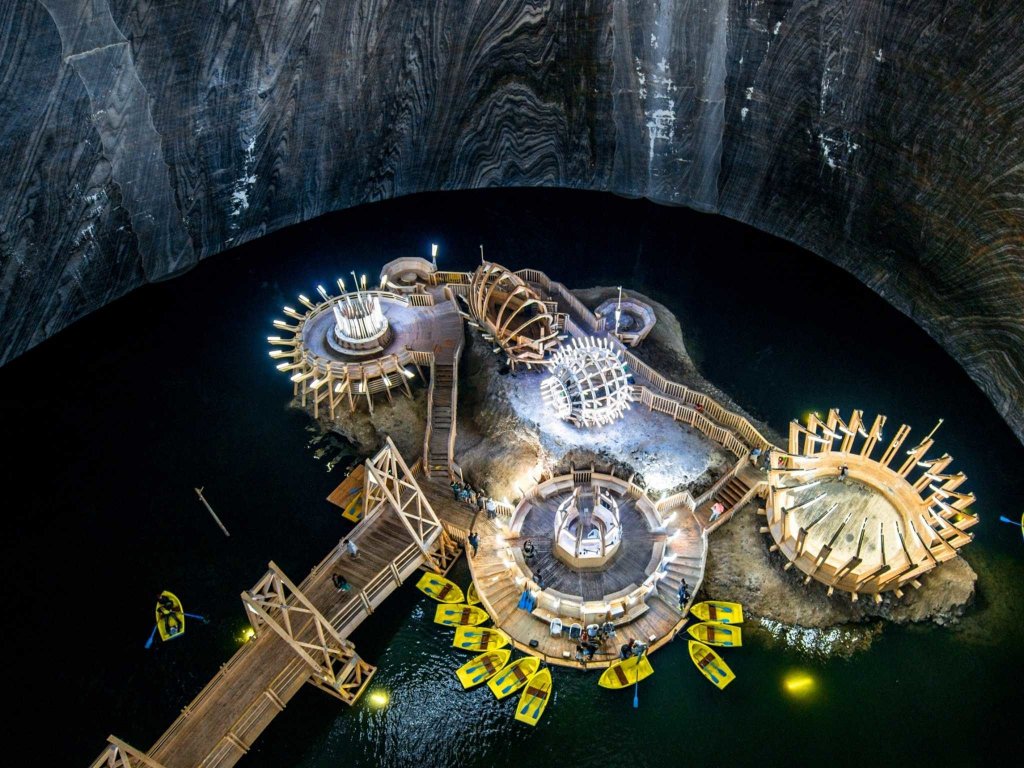 Salina Turda, cel mai frumos subteran din lume modelat de oameni, se pregăteşte să intre în patrimoniul mondial UNESCO