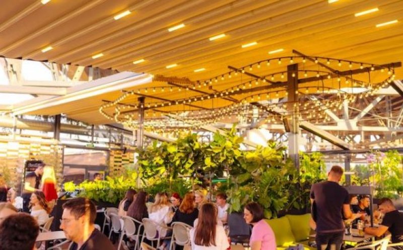 Ziua de Cluj | Vibe relaxant de vară şi delicii culinare, în grădina  rooftop a restaurantului Marty de la Iulius Mall Cluj