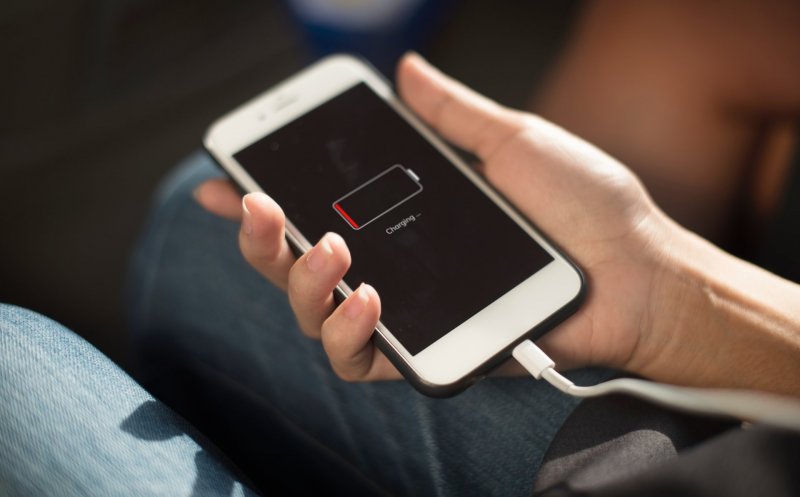 S-a stabilit! UE va avea un încărcător universal pentru telefoanele mobile