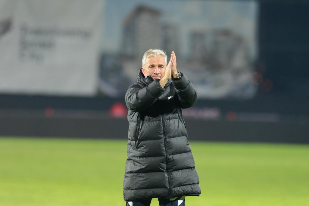 Surpriză în Gruia. Dan Petrescu nu a fost prezent la reunire și negociază cu mai multe echipe din Golf
