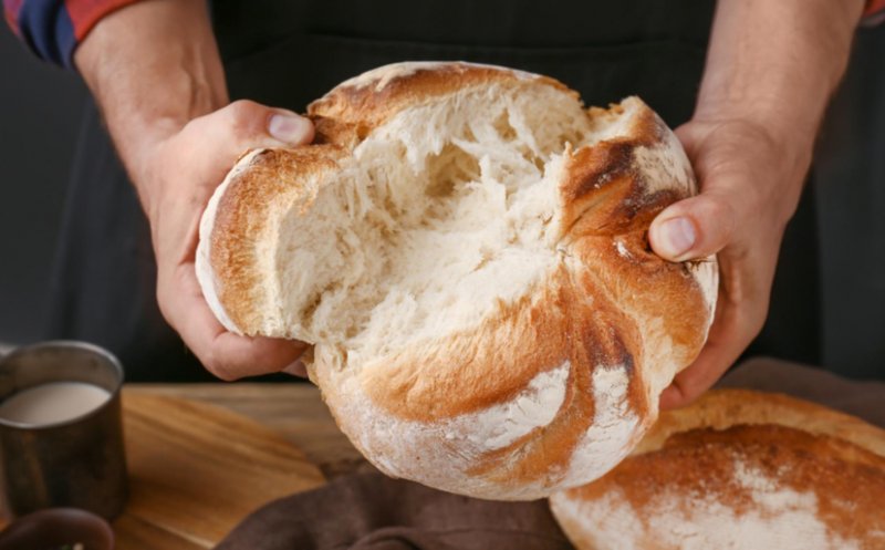 Prețul pâinii crește din nou. De ce vor da românii cu până la 40% mai mult pe pâine