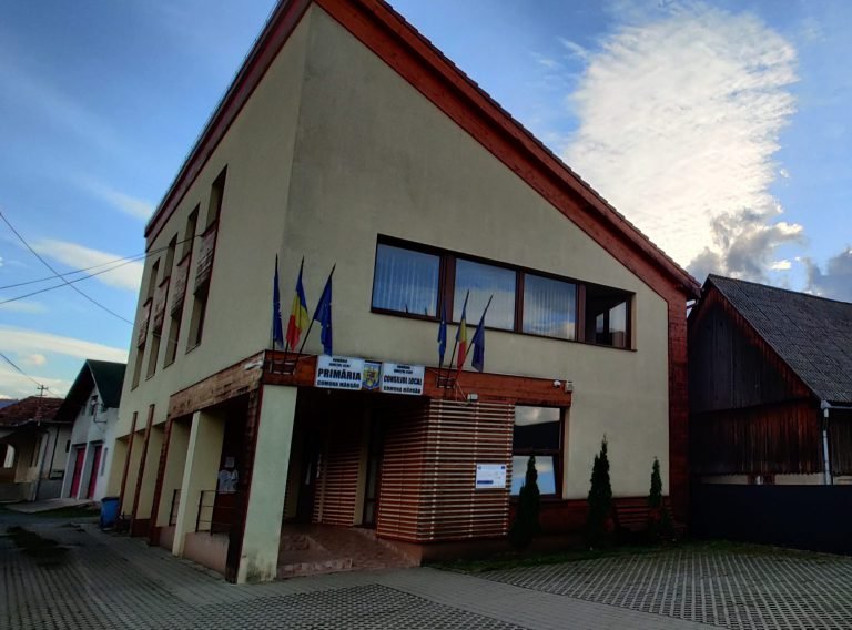 Fostul primar al comunei Mărgău, trimis în judecată. Ar fi încheiat ilegal un contract de 17 milioane de lei