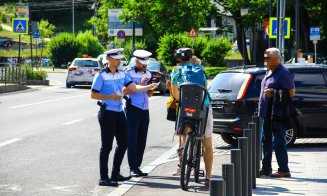 Acțiune în traficul din Cluj-Napoca. Trotinetiștii și bicicliștii, trași pe dreapta de polițiști