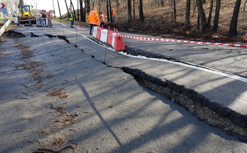 Se reiau lucrările pe un drum județean cu probleme din Cluj. Vor dura 4 luni