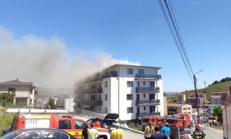 Peste 6 ore a durat stingerea incendiului de la blocul din Florești