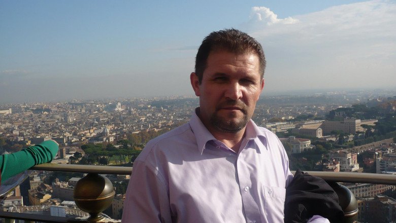 Sfârșit tragic pentru subprefectul Sălajului. A murit după ce s-a prăbușit un acoperiș de foișor peste el