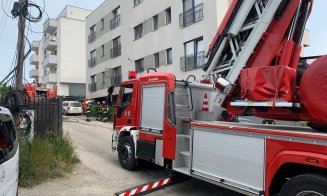 INCENDIU în Cluj-Napoca: Locatari evacuați din imobil din cauza degajărilor de fum