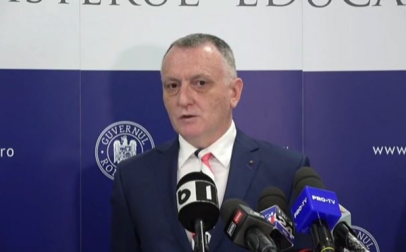 Evaluarea Națională 2022 | Cîmpeanu: Doar 6% dintre elevi au putut să scrie perfect româneşte. La matematică, cel mai ușor subiect "a pus probleme" pentru 15%