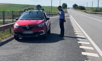 Actele la control! Sute de cetăţeni legitimaţi în trafic pentru a depista infractorii daţi în consemn