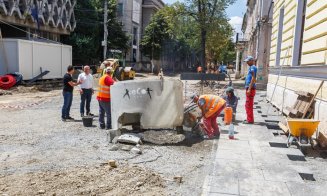 Boc a ieșit la lopată pe Kogălniceanu. Cum merge treaba pe șantierul din centru