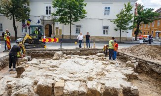 Boc a ieșit la lopată pe Kogălniceanu. Cum merge treaba pe șantierul din centru