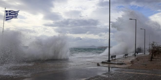 Furtuni puternice în Grecia! Atenționarea MAE