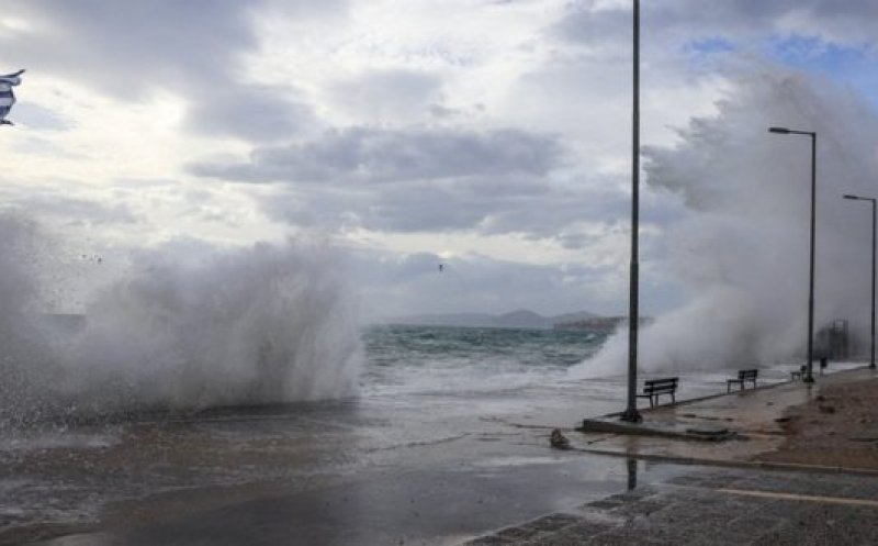 Furtuni puternice în Grecia! Atenționarea MAE