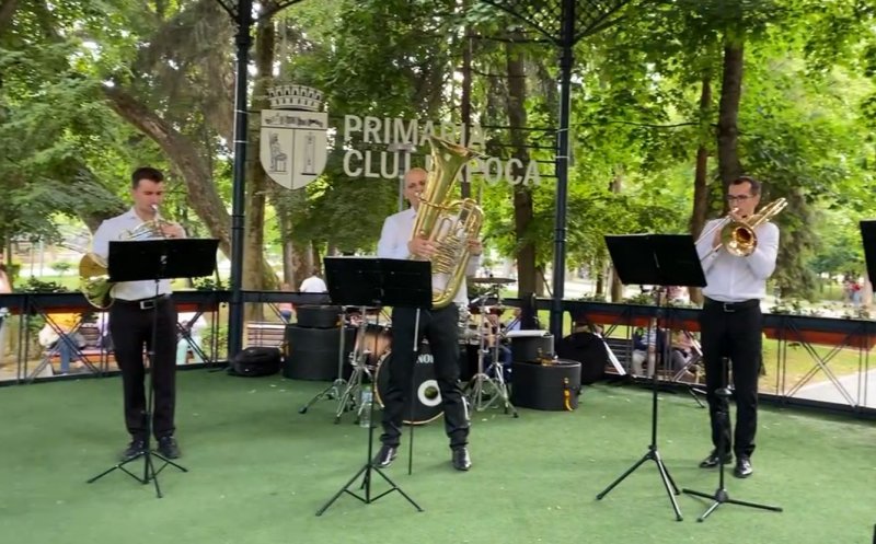Revin concertele de fanfară în Parcul Central