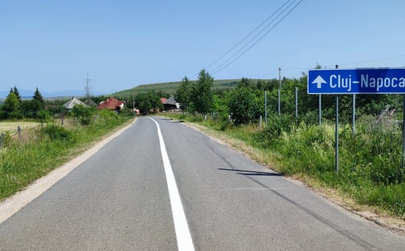 Lucrări de marcaje rutiere pe drumurile județene din Cluj. S-au trasat aproape 250 de km