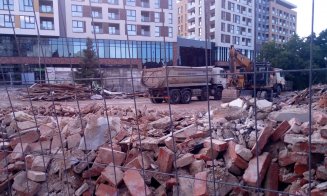 Casele de lângă Platinia, transformate în MOLOZ. Se face loc pe Moţilor pentru modernizarea infrastructurii